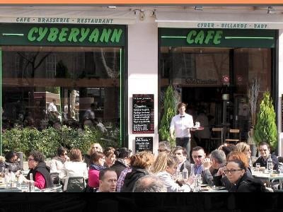 CyberYann Café Marseille.jpg