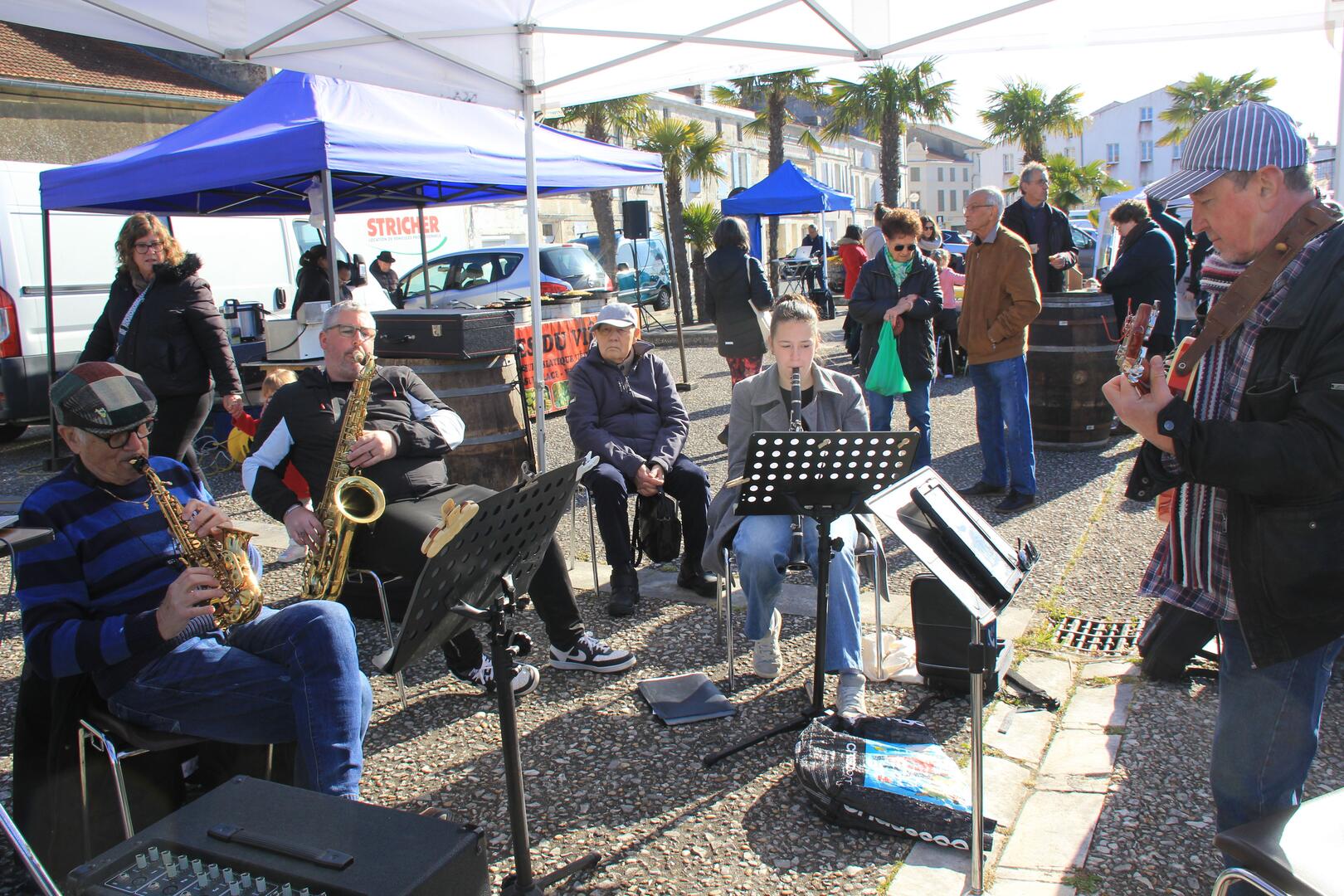 Tonnay fête l'été et la musique avec son marché_Tonnay-Charente