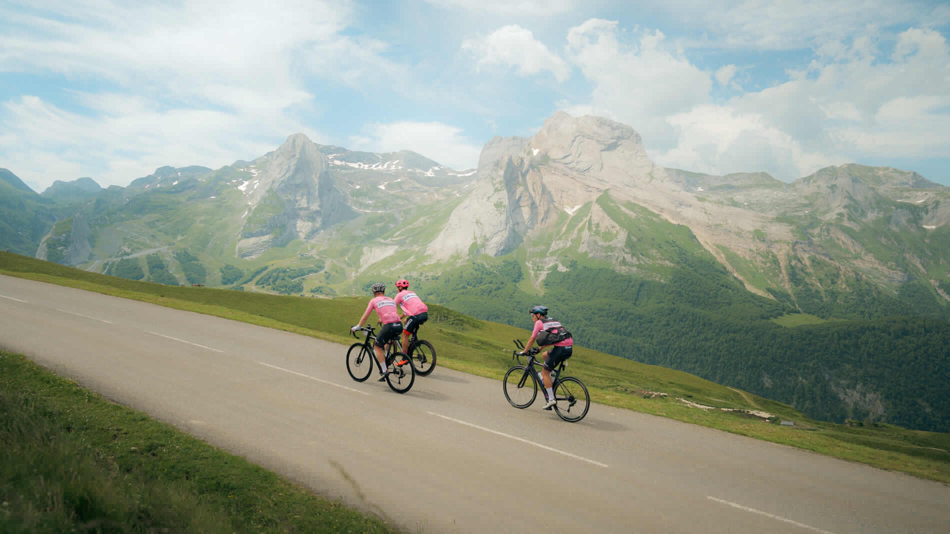 L'HEXAGONALE_Pyrénées