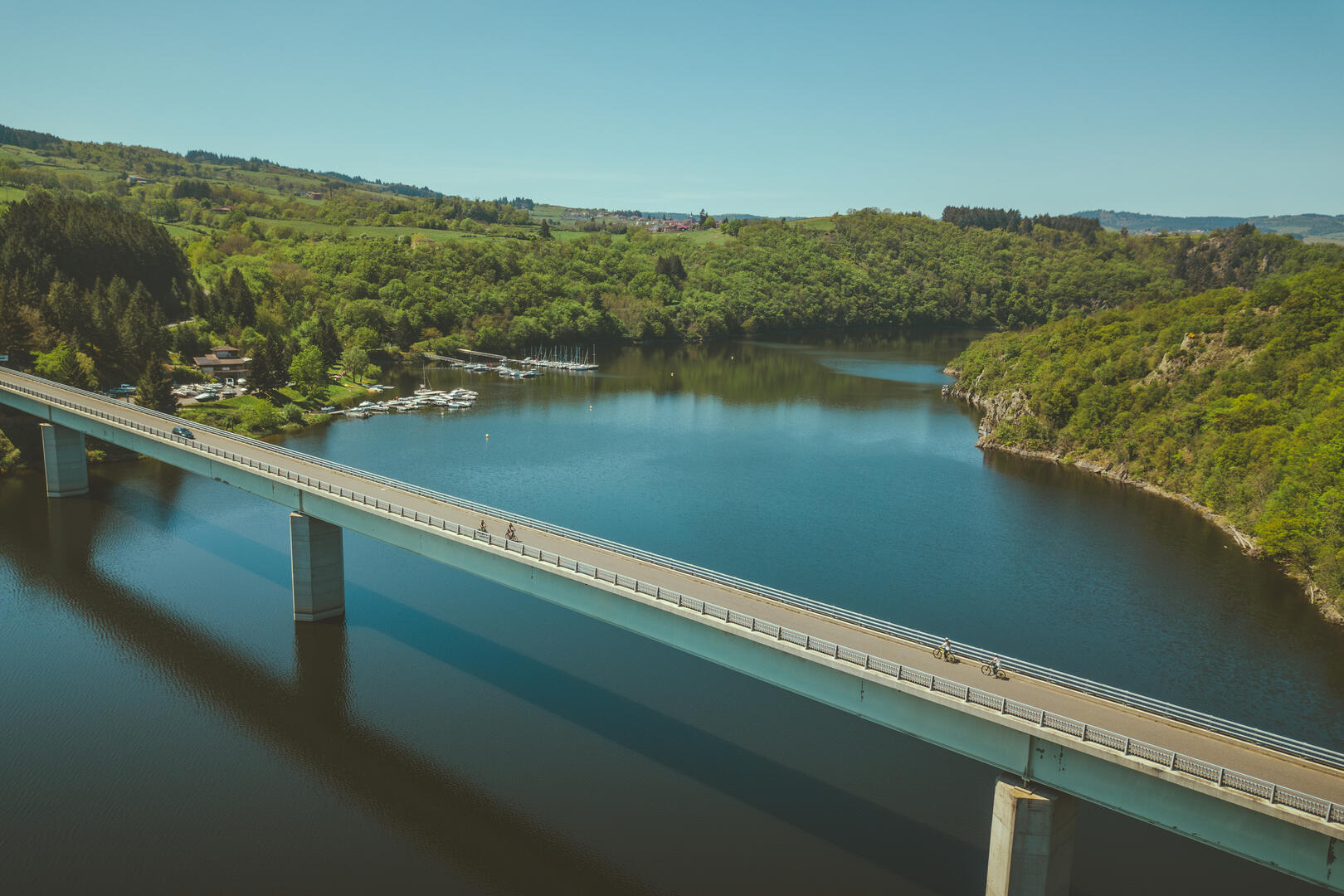 Gorges de la Loire et plaine du Forez_Roanne