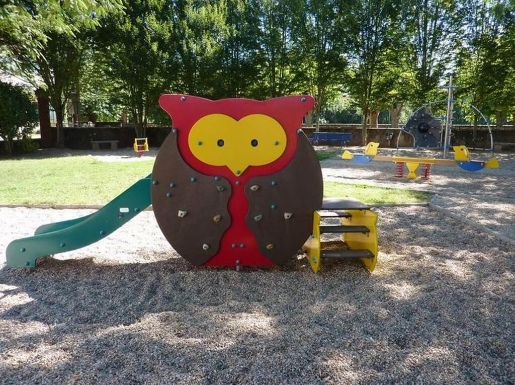 Aire de jeux de reyniès Tarn-et-Garonne