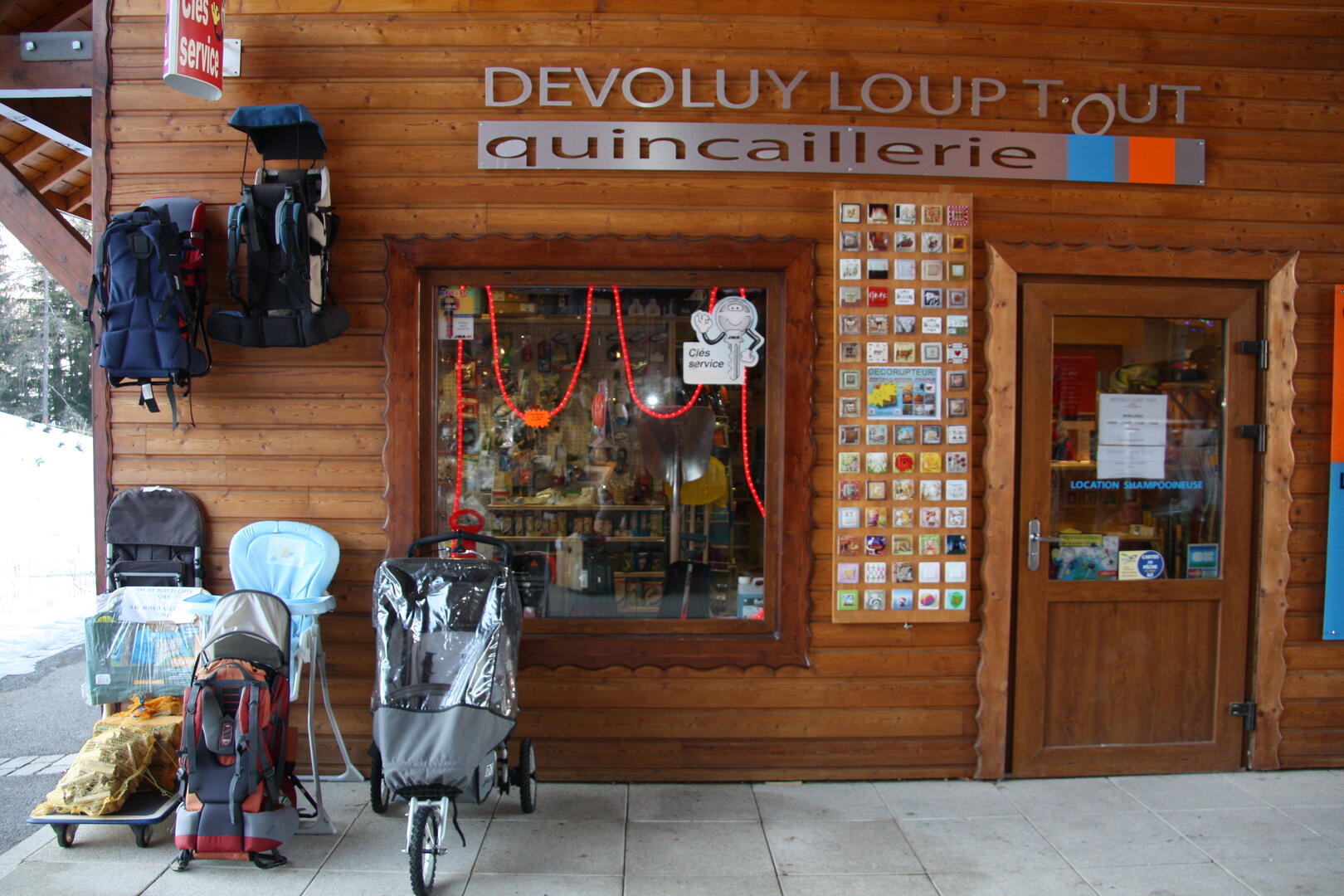 Dévoluy Loup Tout, laverie, location matériel bébé, DVD 24h/24, La Joue du Loup, Hautes-Alpes