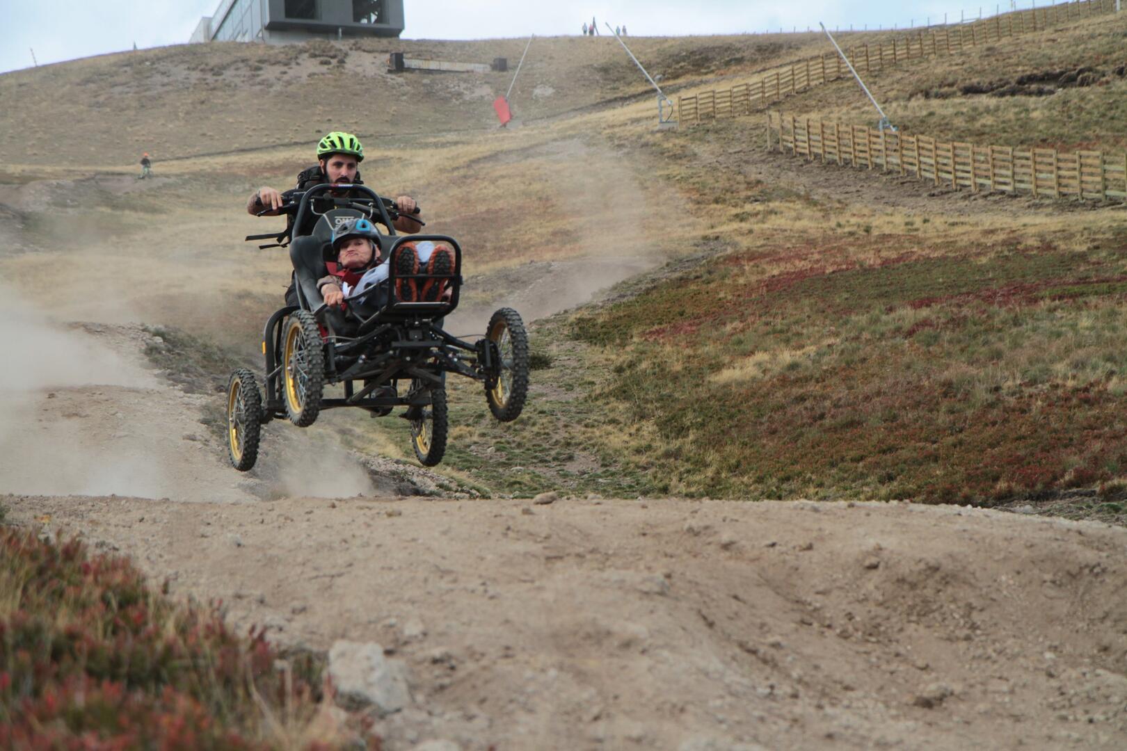 Descente fauteuil tout terrain Handisport_Abriès-Ristolas