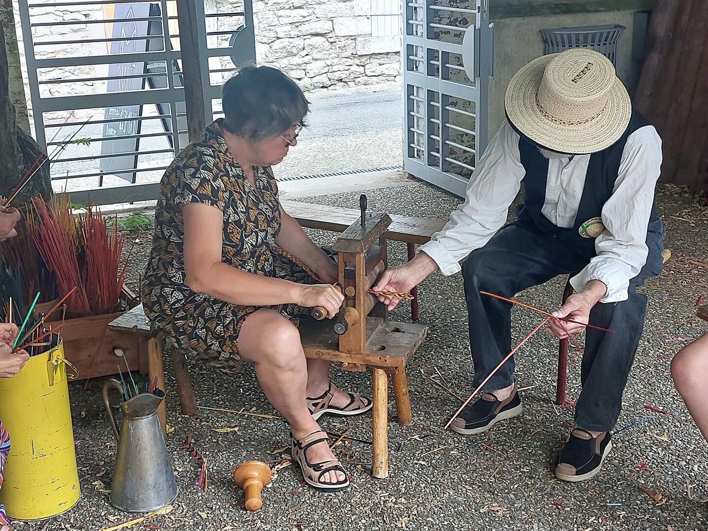 Apprenez à tresser la paille avec l’association La Paillole !_Septfonds