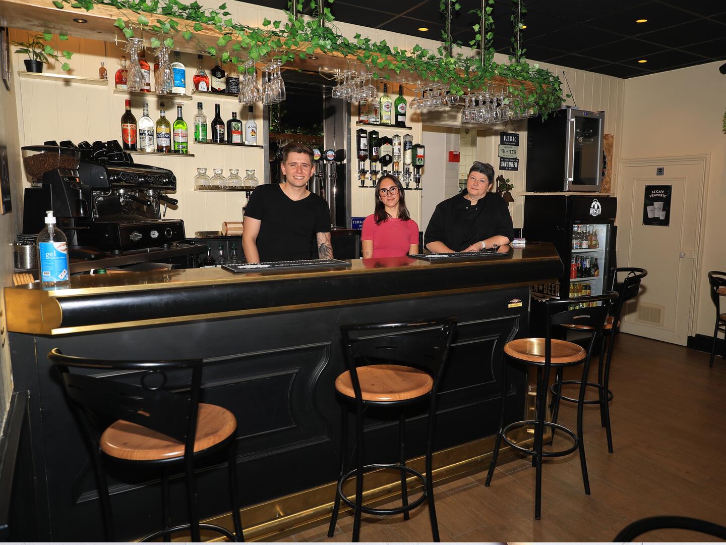 Bar restaurant - Le p'tit Pardon_Feurs