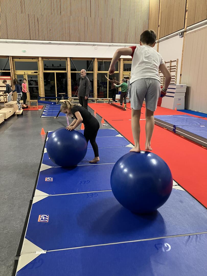 Stage cirque 7-12 ans_Bourg-en-Bresse