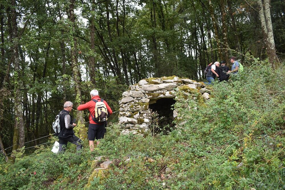 Cabane en pierre seche