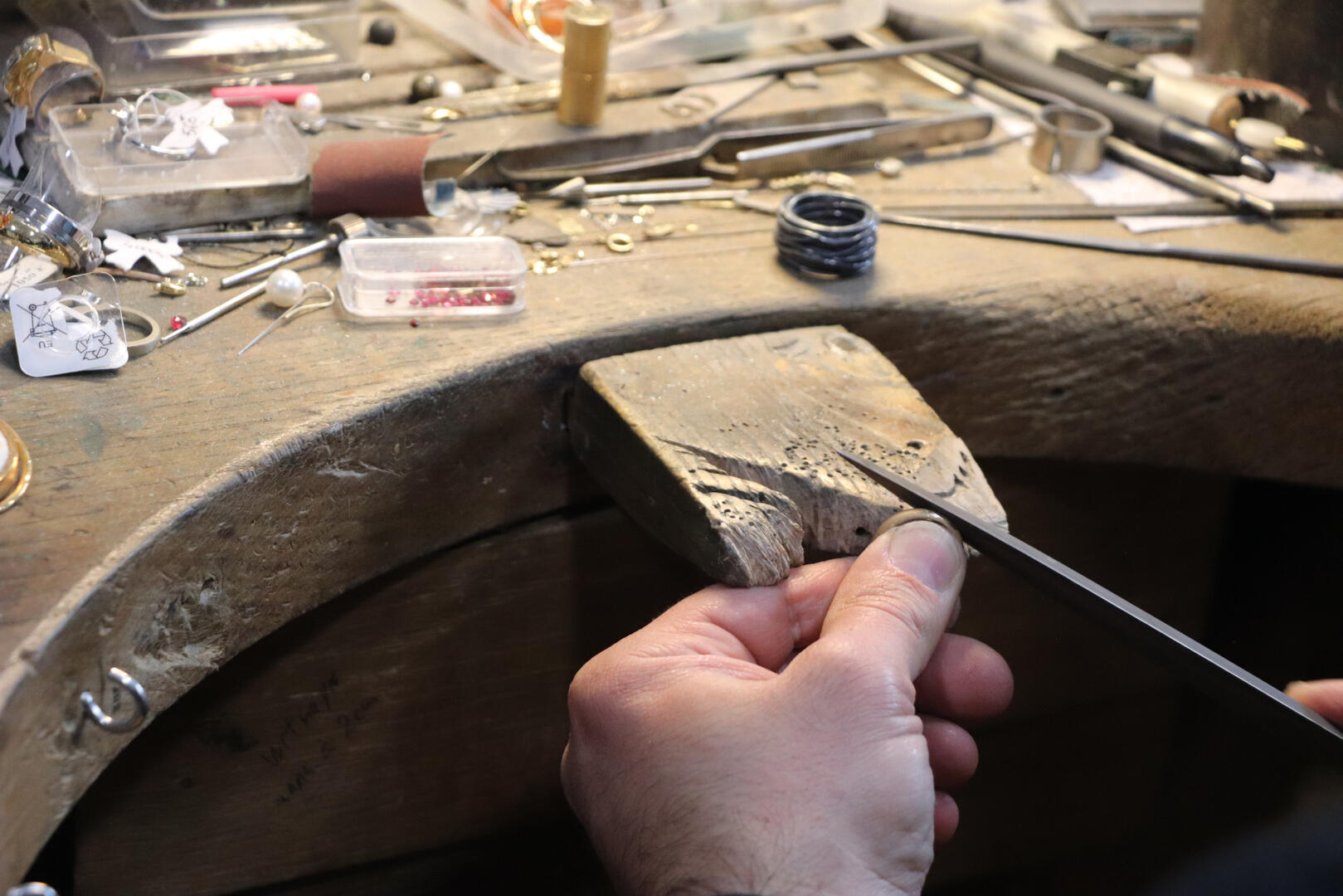 Dans les coulisses de la joaillerie d'art_Bourg-en-Bresse