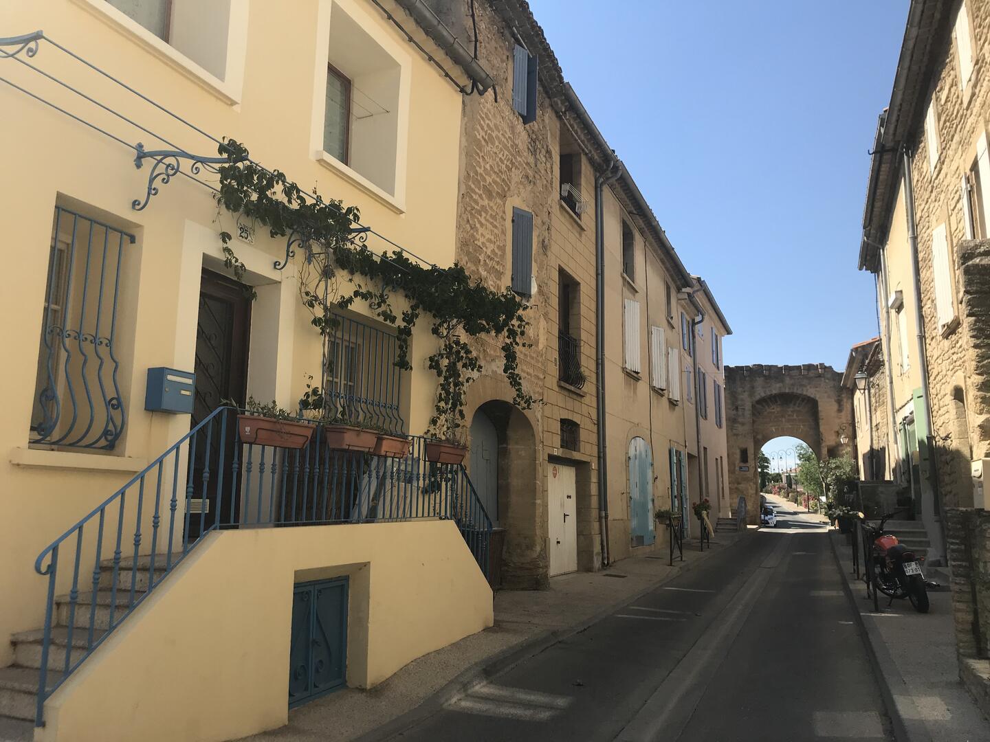 Rue Porte Rouge