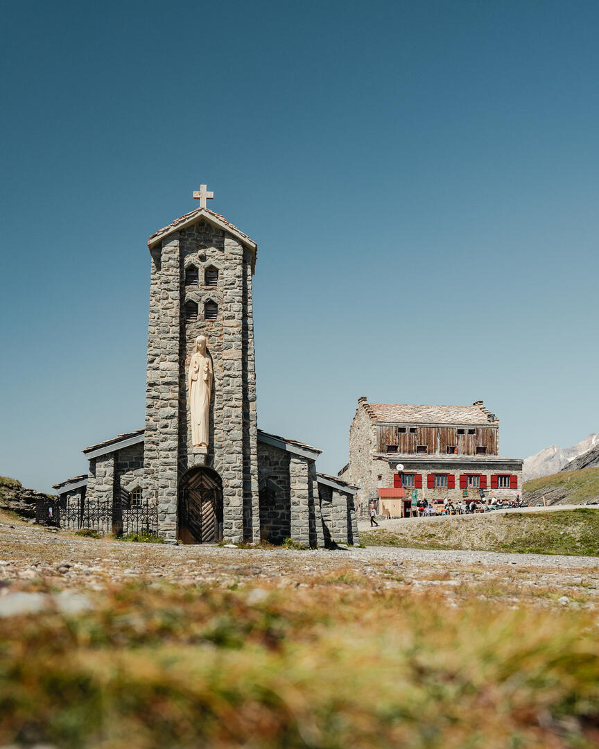 Chapelle du Col de l'Iseran en été