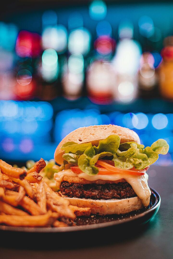 qg burger.jpg