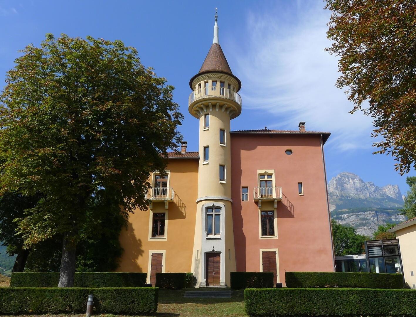 chateau_de_la_veyrie.jpg