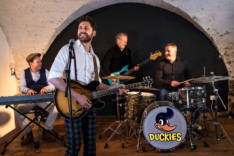 Concert live à l’Hôtel Le Connétable – Les Duckies en live