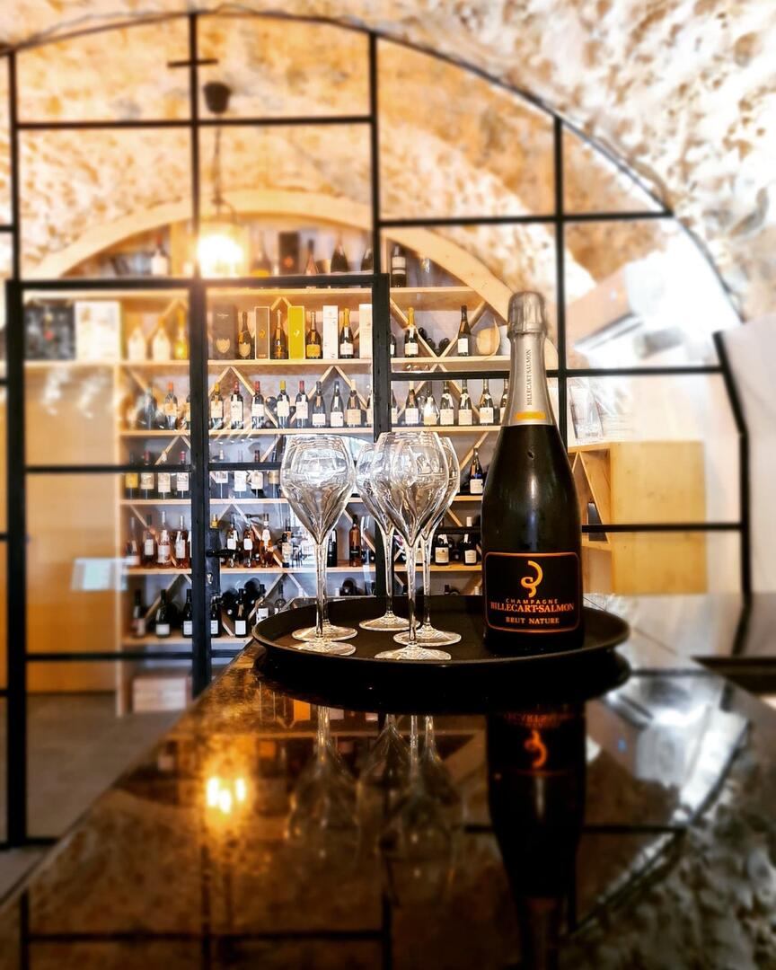 Nabucco - Cave et bar à vin
