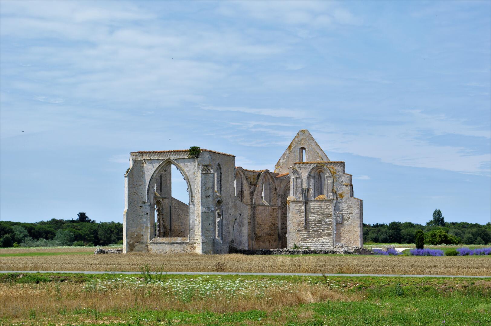 J&M EVASION - Abbaye des Châteliers