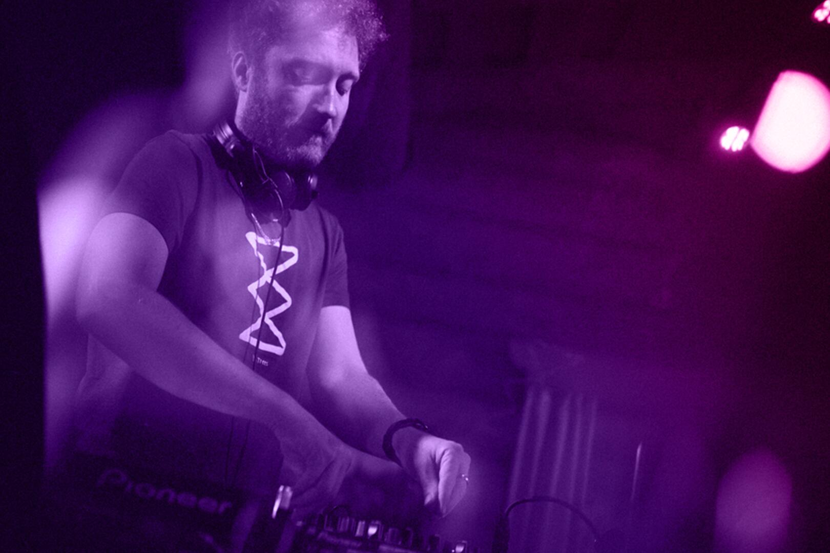 DJ Roux Libre | OFF THE PISTES_Morgins