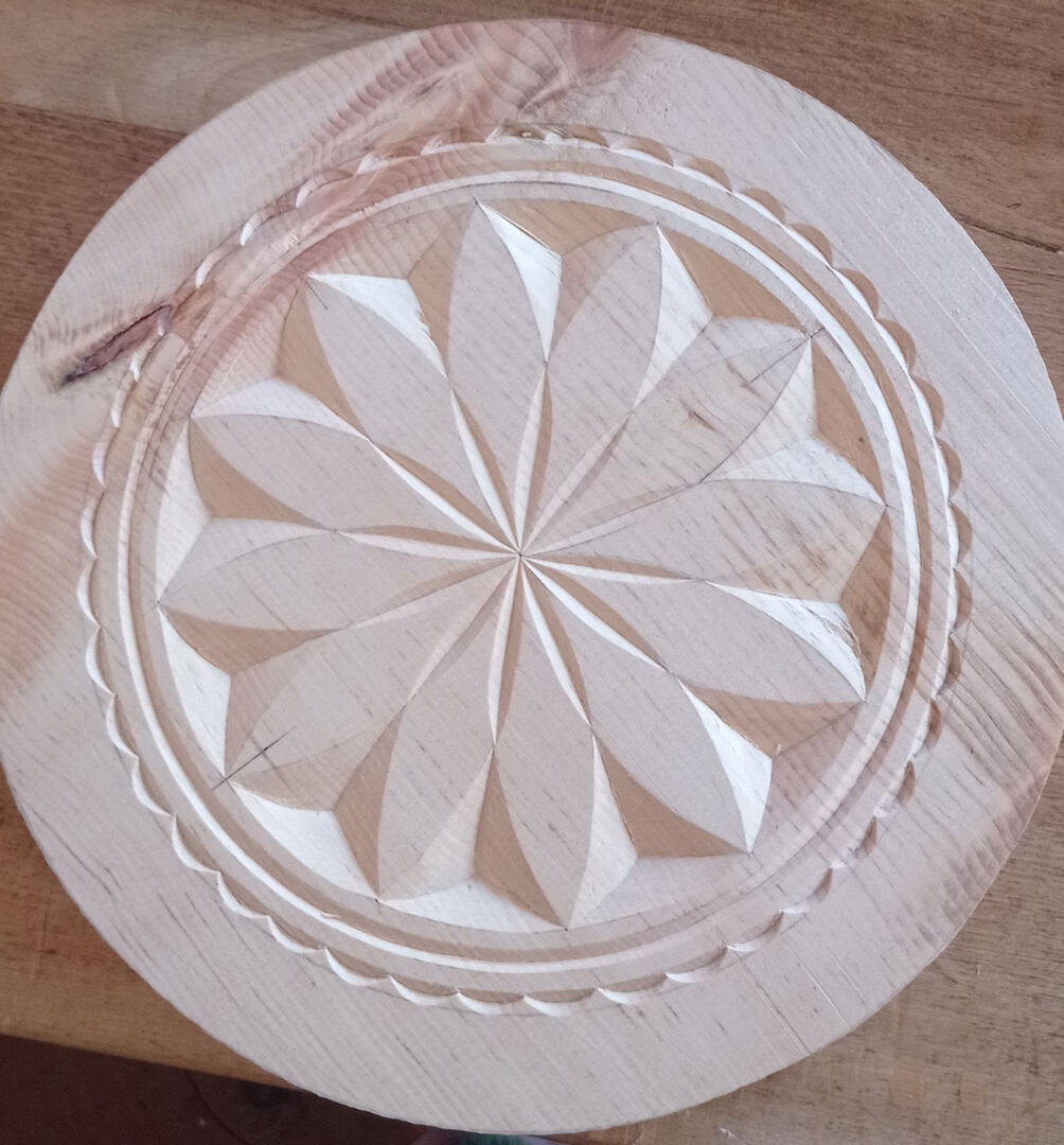 Sculpte ta rosace en bois