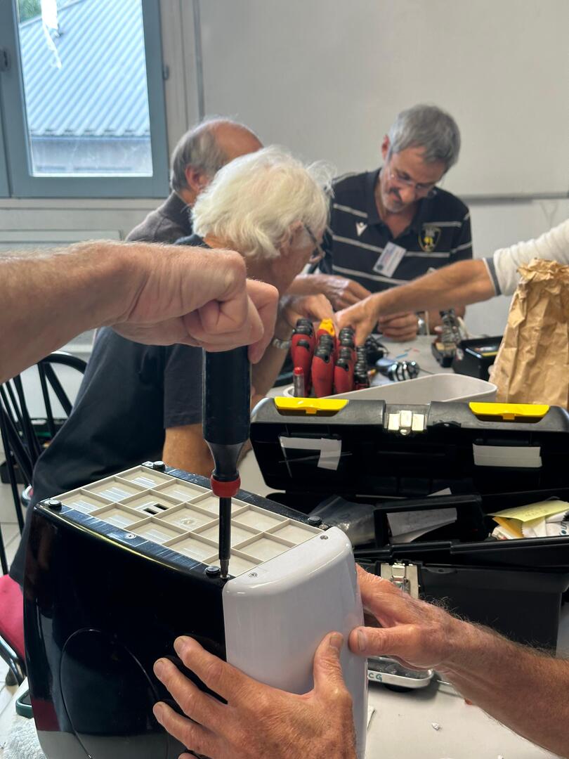 SERD - réparation de vos appareils électriques dans les Repair Cafés éphémères_Saint-Mury-Monteymond