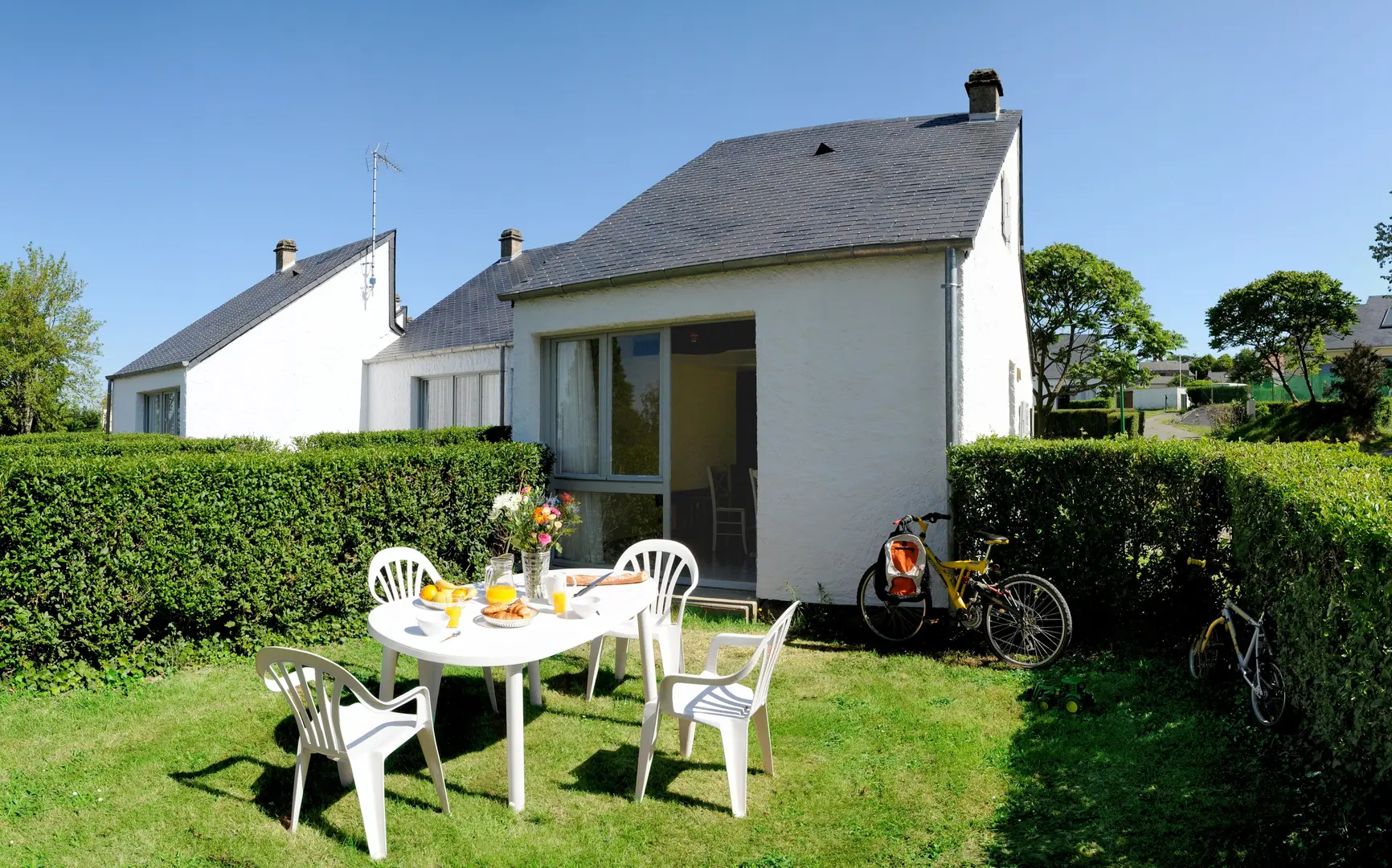 VACANCES AUTHENTIQUES LES LODGES DE SAINTESUZANNE (SainteSuzanne