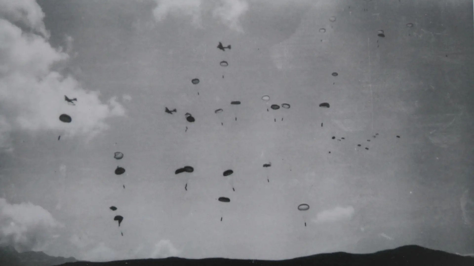 Monument Commémorant Le Parachutage De 1944 (Les Saisies) | Bienvenue ...