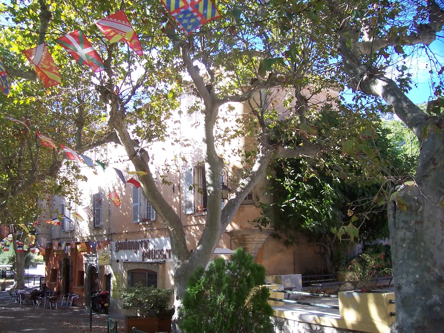 Château (Le Revest-les-Eaux) | Provence-Alpes-Côte d'Azur Tourism