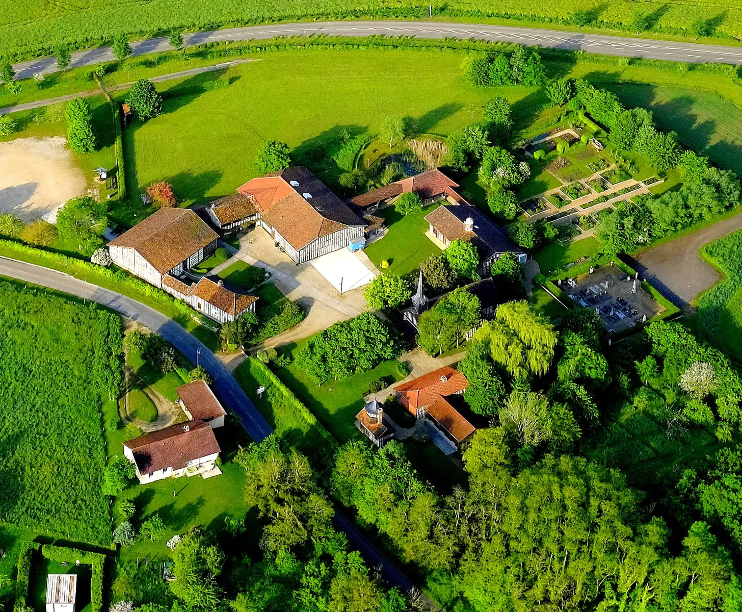 Vue aérienne du Musée du Der