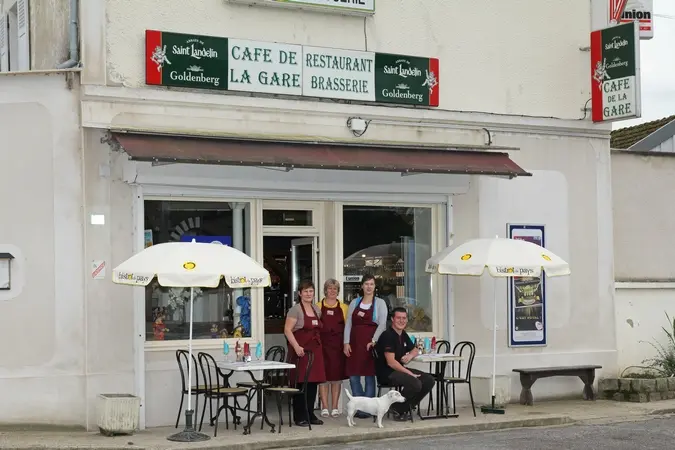 Cafe-de-la-Gare-Vichel-Nanteuil-1