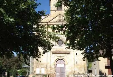 Église Saint Pierre à Sainte Alvère