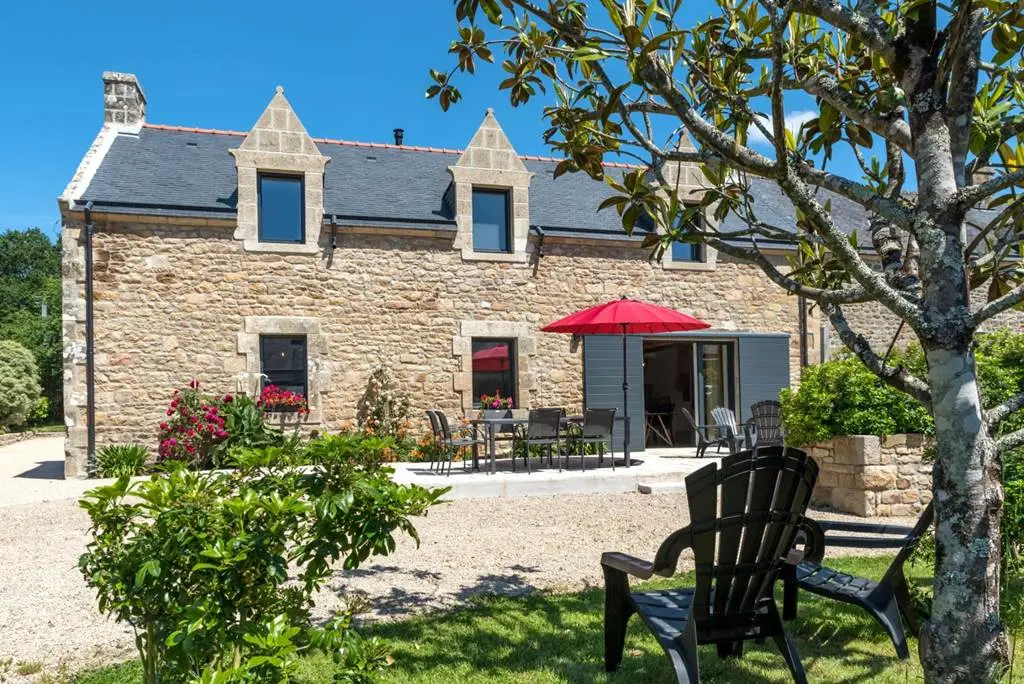 La Maison et sa maison d'amis by Autrement Lieux de Pause de Carnac