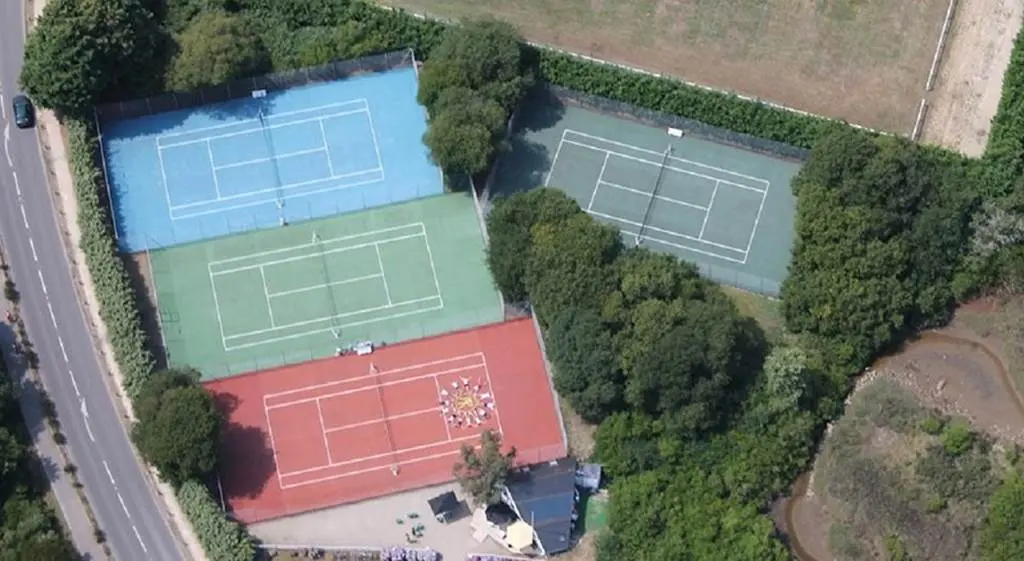 Tennis Kerdual - La Trinite sur Mer - Morbihan Bretagne Sud