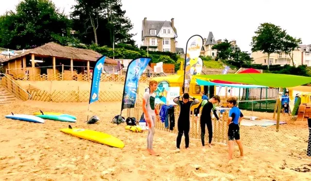 Club de Plage Escale Bretagne Saint-Lunaire- Brochure loisirs