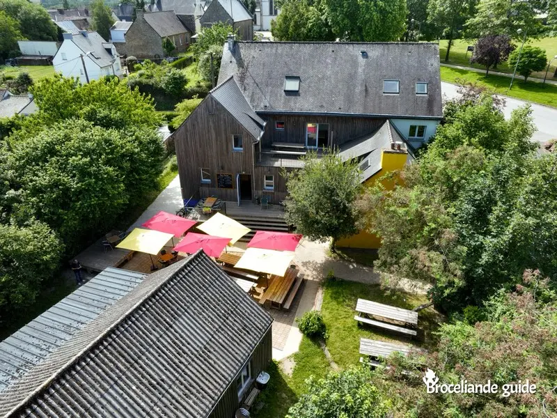 Auberge @Brocéliande Guide