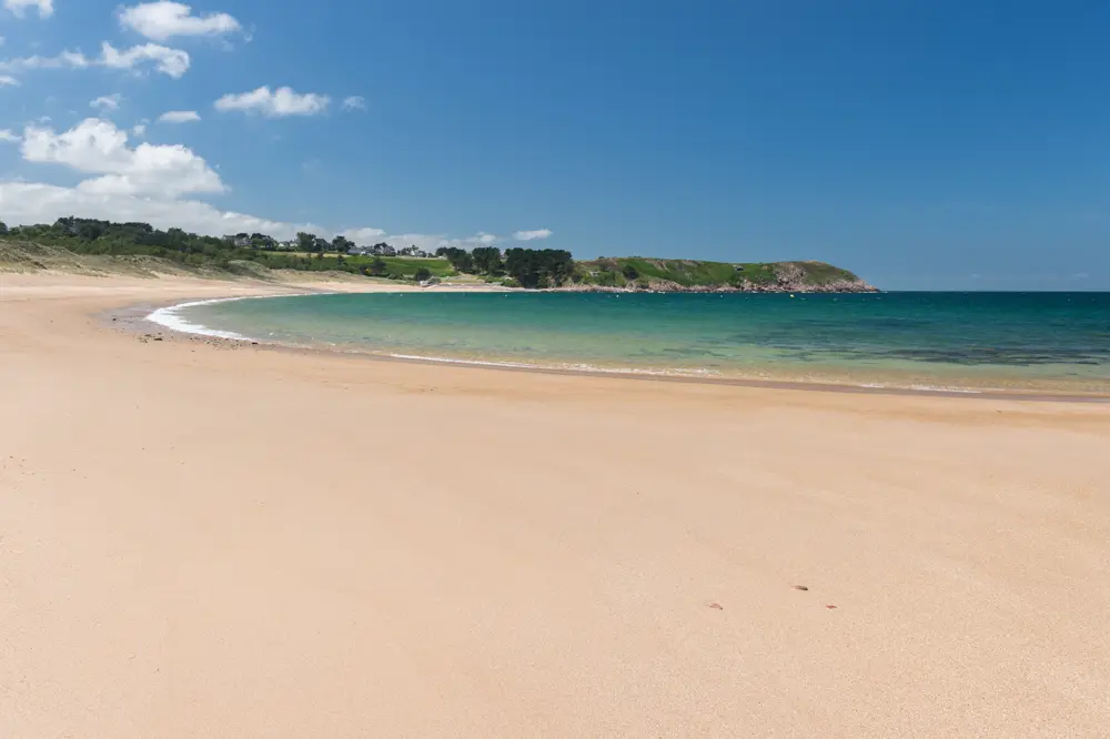 Plage de l'Anse du Croc à Pléhérel-Plage