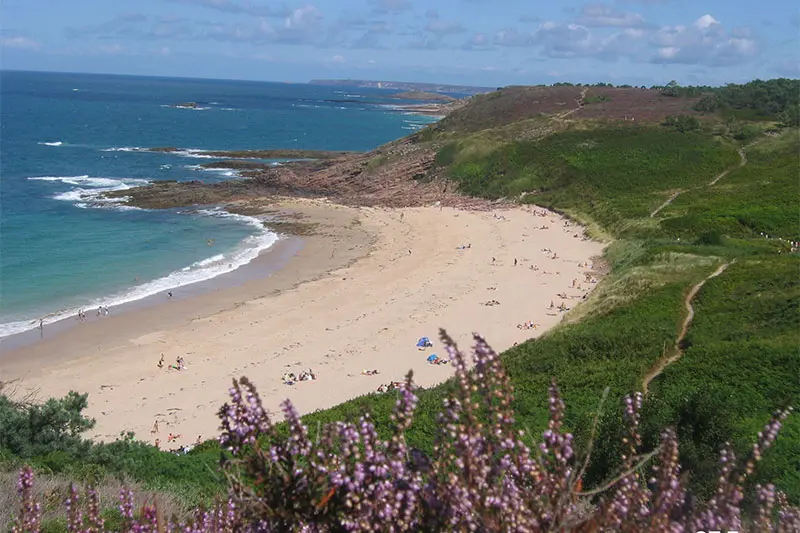 Plage Saint-Michel et Les Montiers