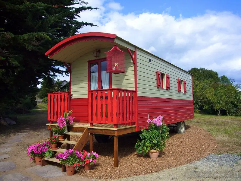 Mésangerie-roulotte-Brocéliande