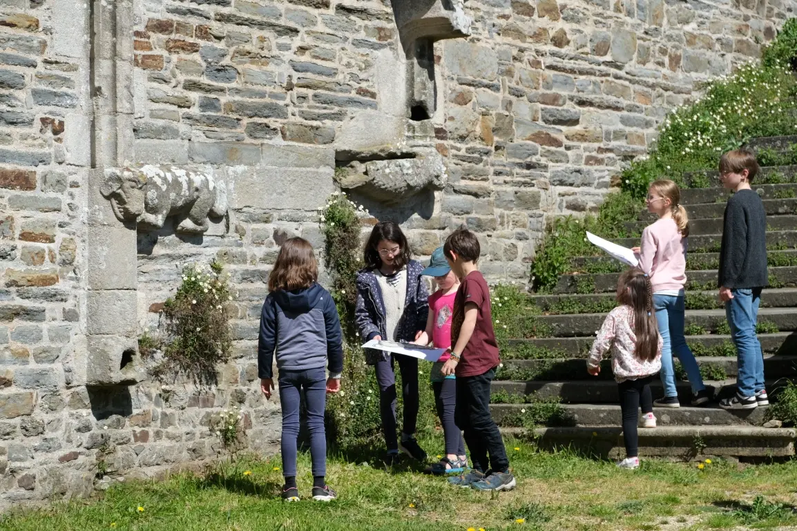 Visite Les enfants au chateau 07-07-25