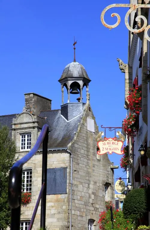 morbihan-bretagne-sud-monument-maison-au-canon-la-roche-bernard