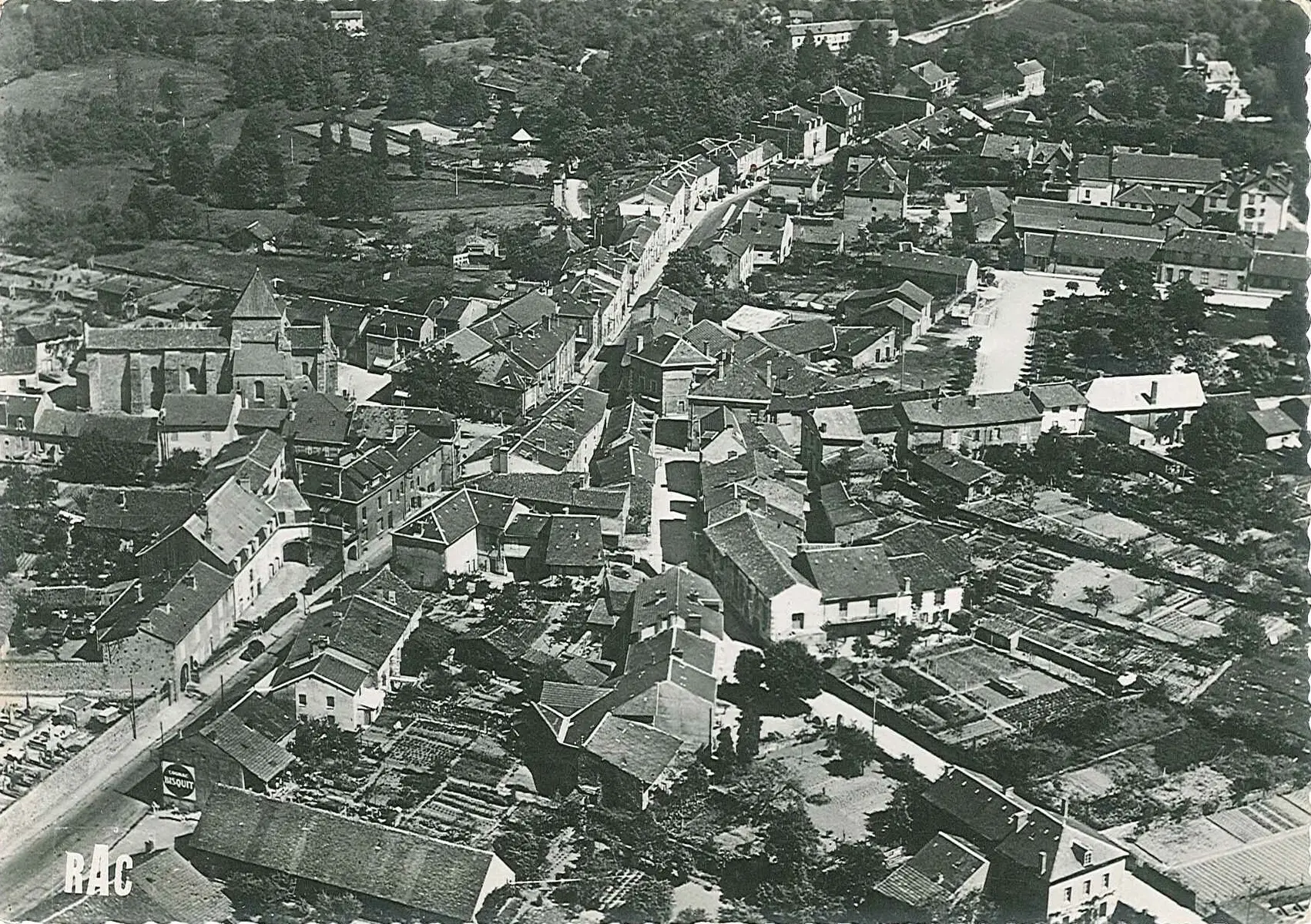 Vue aérienne de Bessines