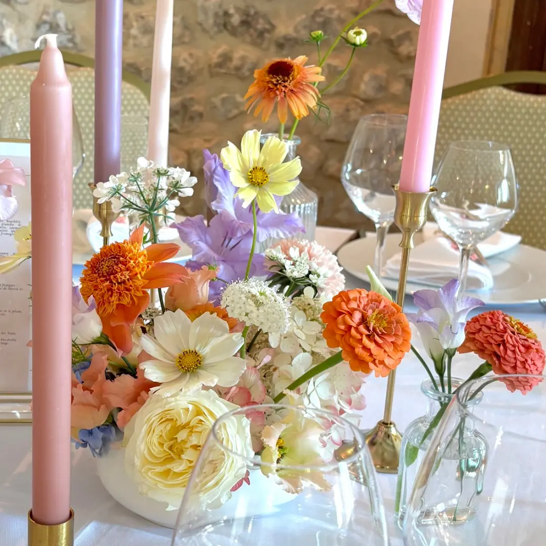 Centre de table et bouquets de fleurs