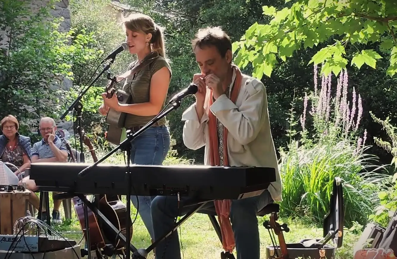 HARVEST YEARS - Laure MURA & Bobby DIRNINGER