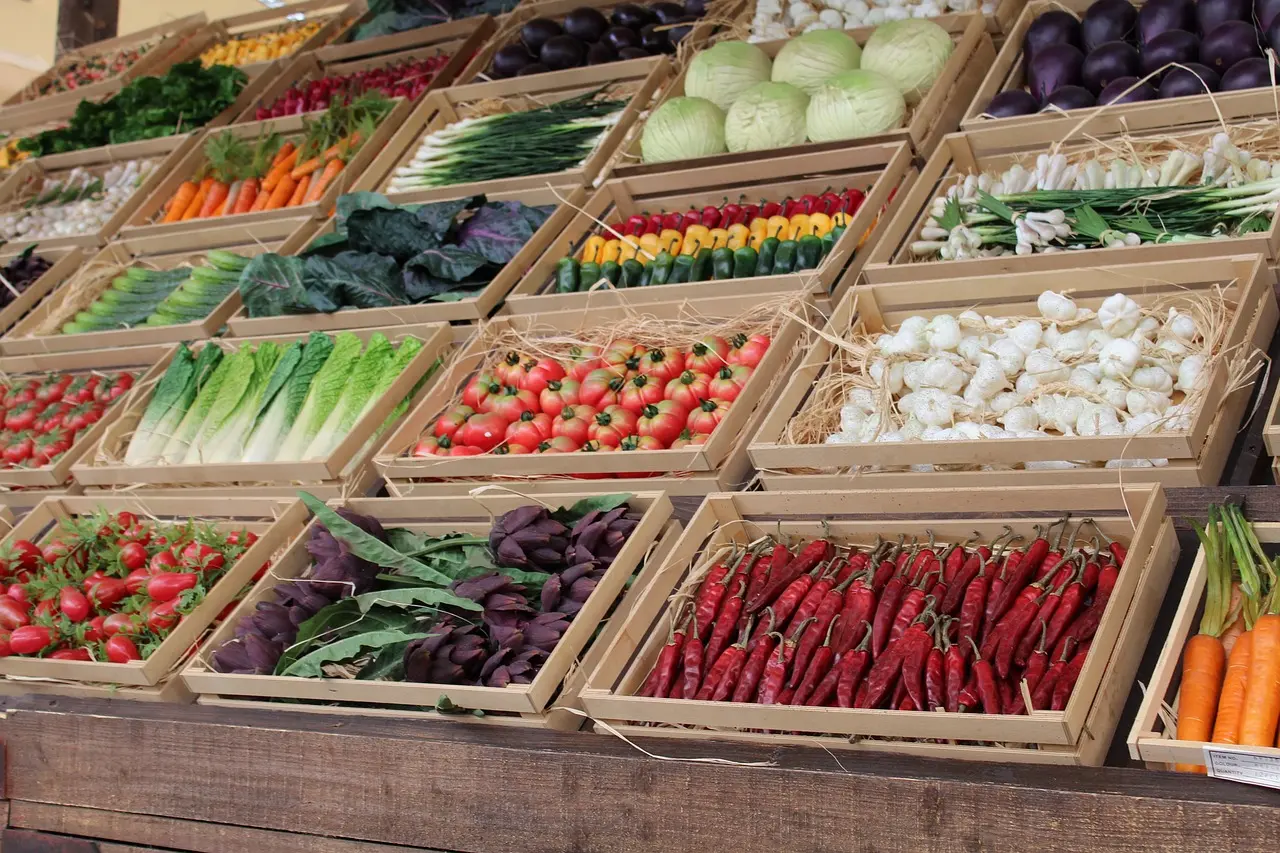 Marché du dimanche à Bessines