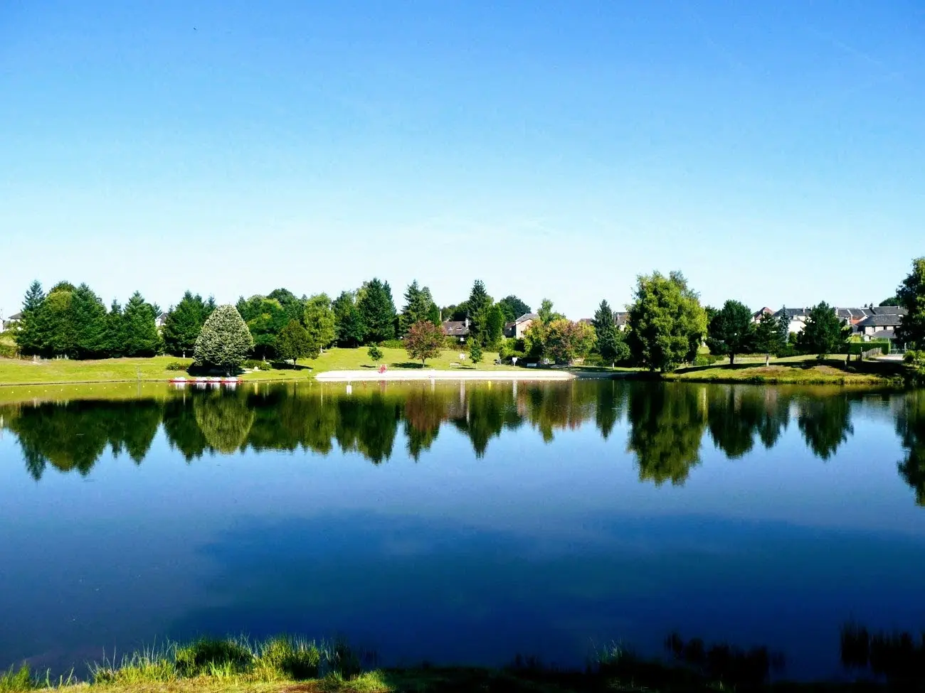 Plan d'eau de la roche Meuzac