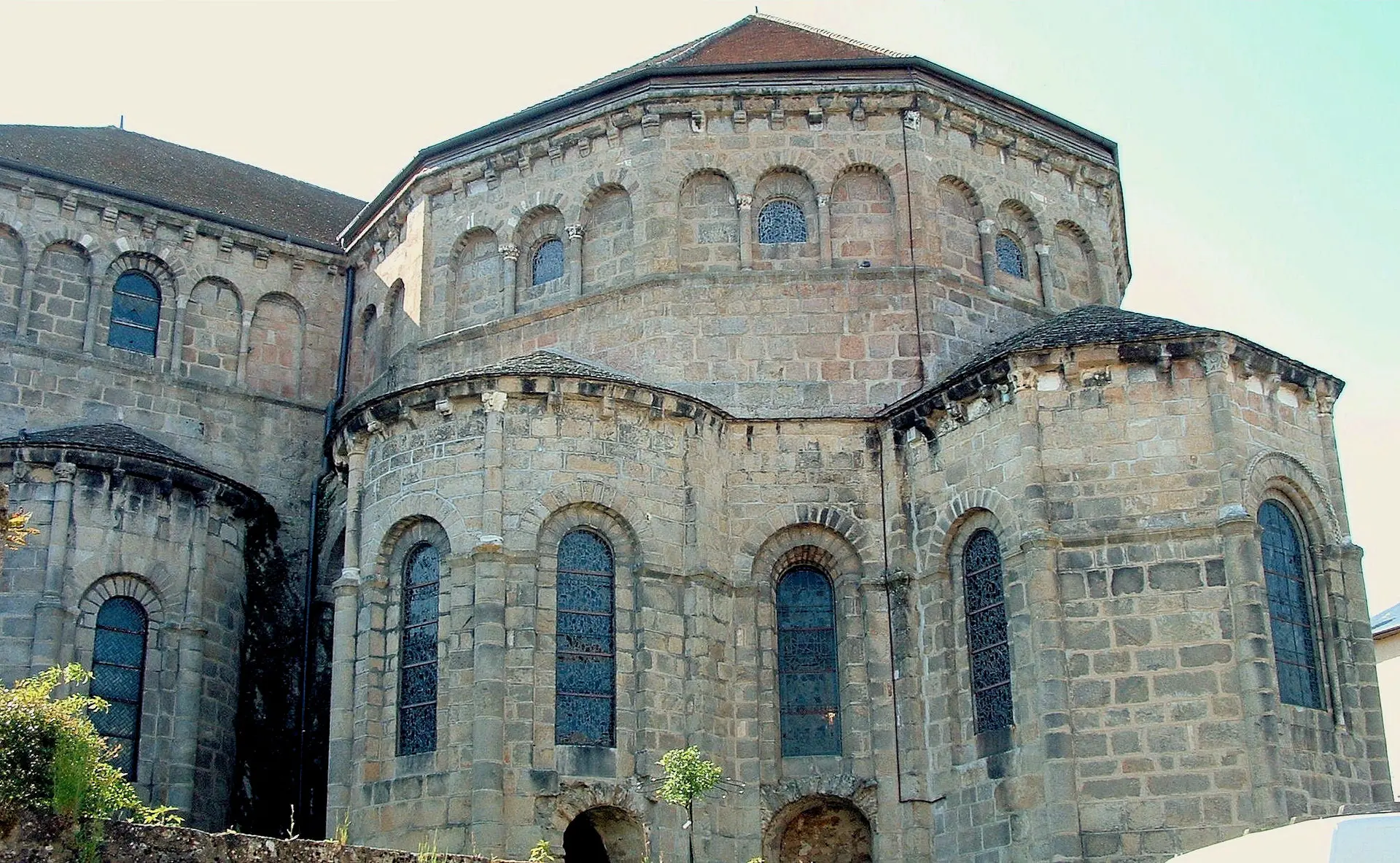 Solignac_Eglise_abbatiale_-_Choeur_et_bras_Sud_du_transept ©MASSOT Wikipedia