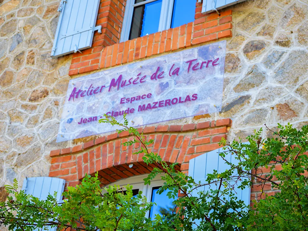 atelier-musée-de-la-terre-puycheny