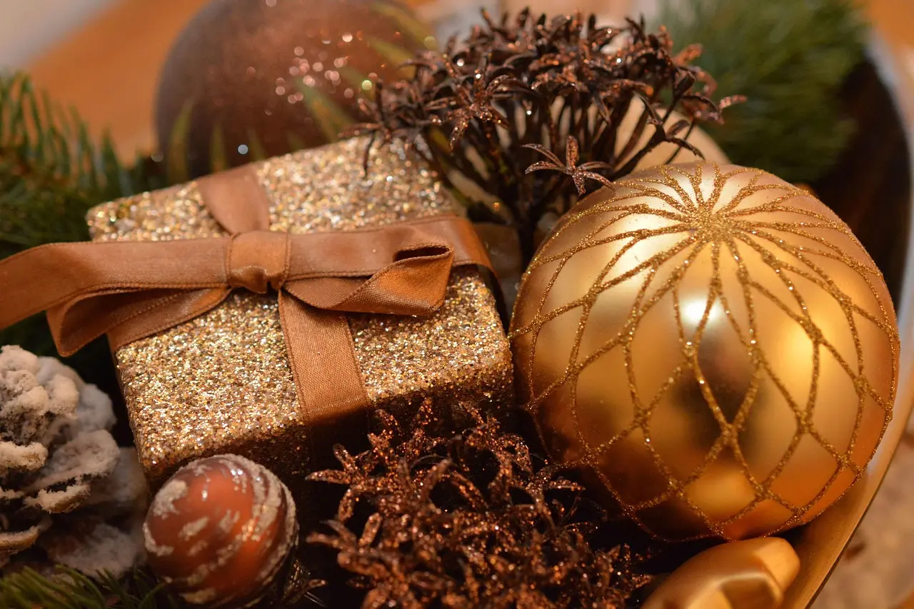 christmas-balls-