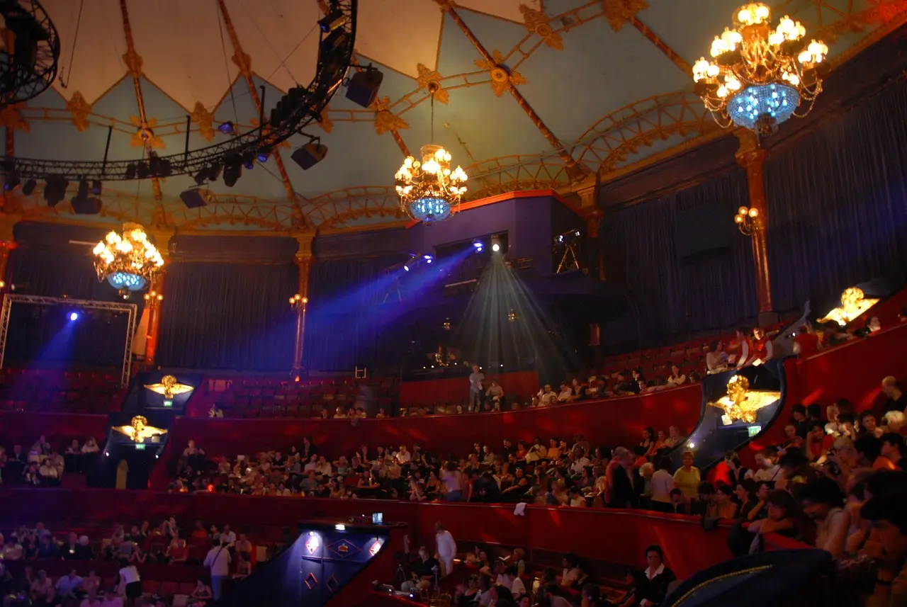 circus-456387_1280