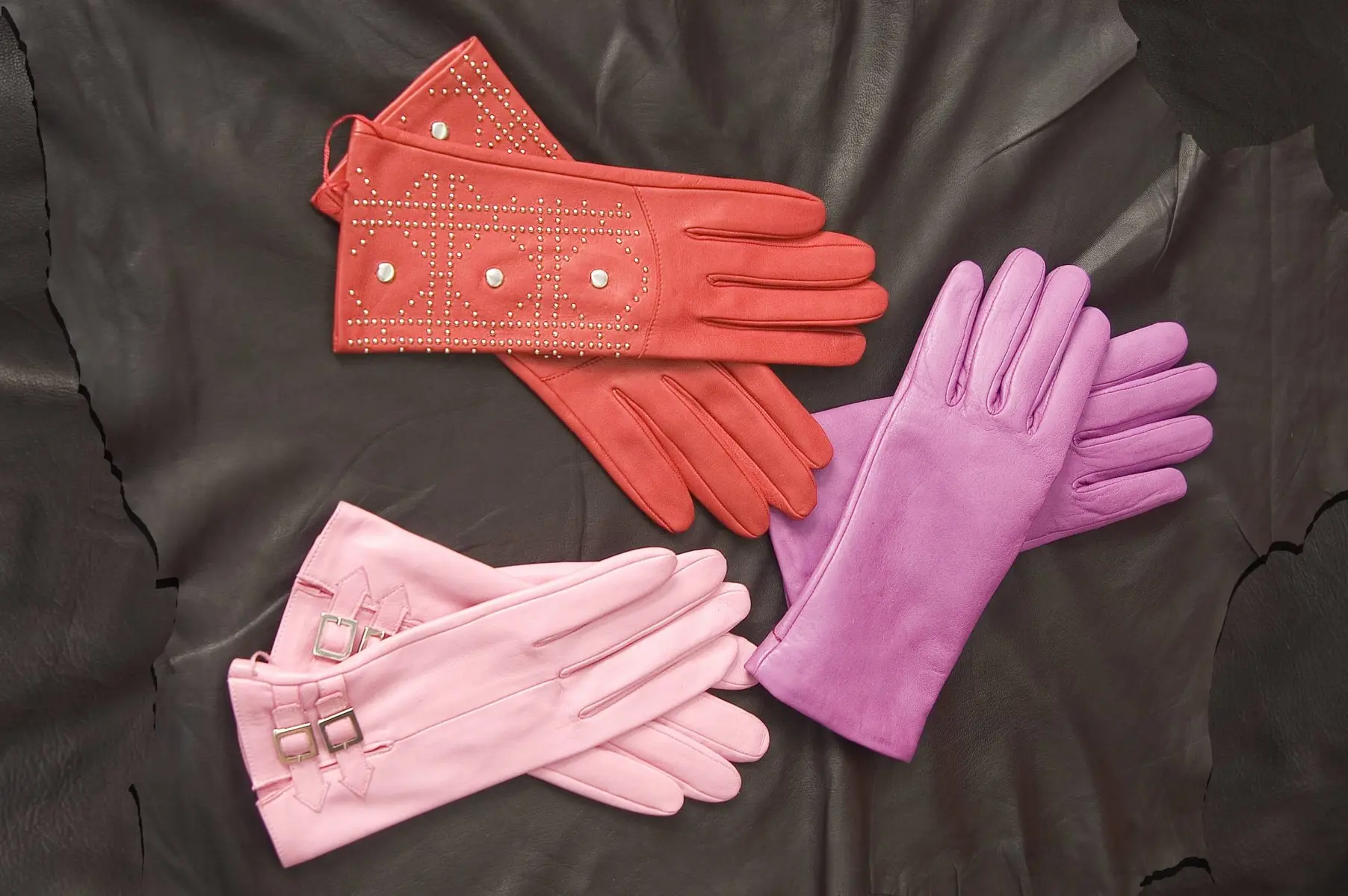 copyright-point-carre-crtna-gants-en-cuir-agnelle-a-saint-junien-926.jpg-bd