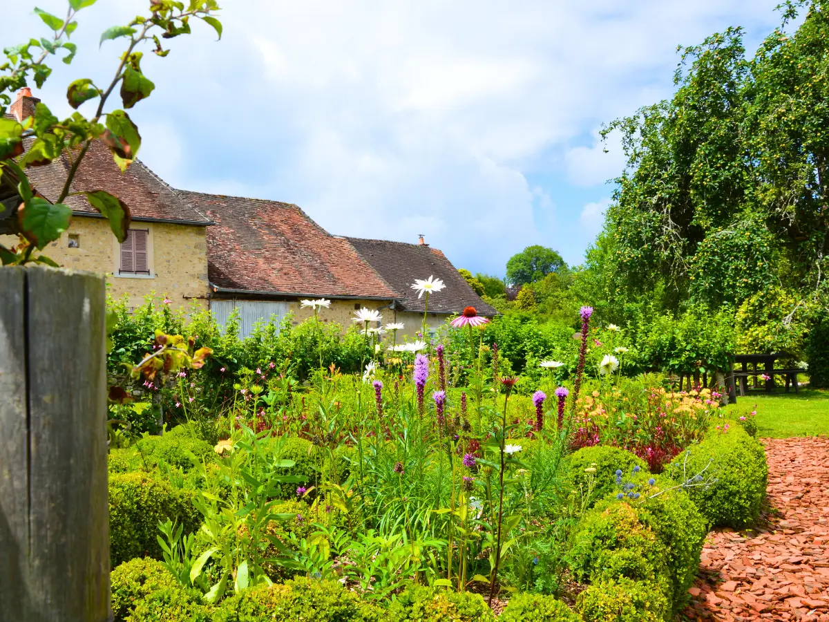 Jardin de l'An Mil à nos jours - Rilhac-Lastours