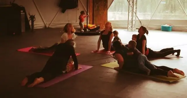 P23825082D4319104G_px_640_