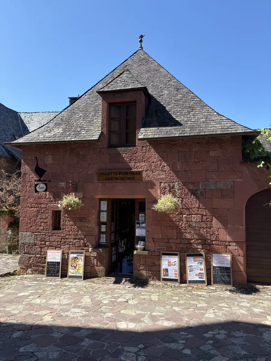 Boutique Collonges La Rouge